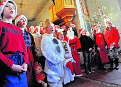 Mehringer Kinder in der Kirche